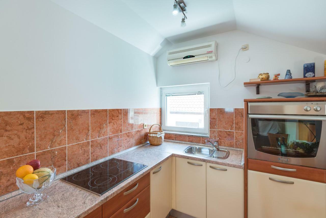 Appartamento Studio Maslina Šibenik Esterno foto